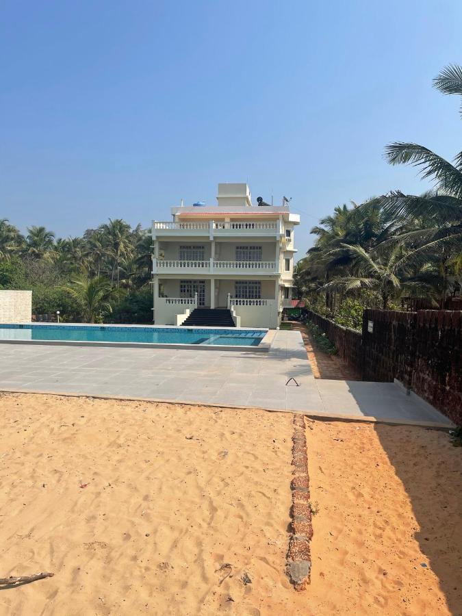 Hotel Kay'S By The Sea Ajgaon Exterior foto