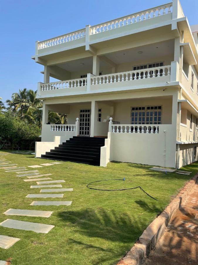 Hotel Kay'S By The Sea Ajgaon Exterior foto