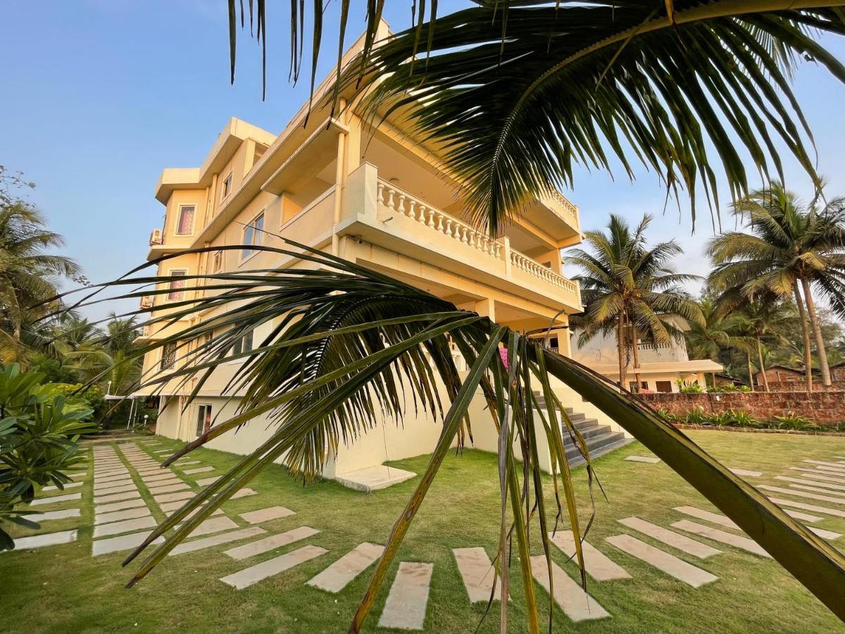 Hotel Kay'S By The Sea Ajgaon Exterior foto